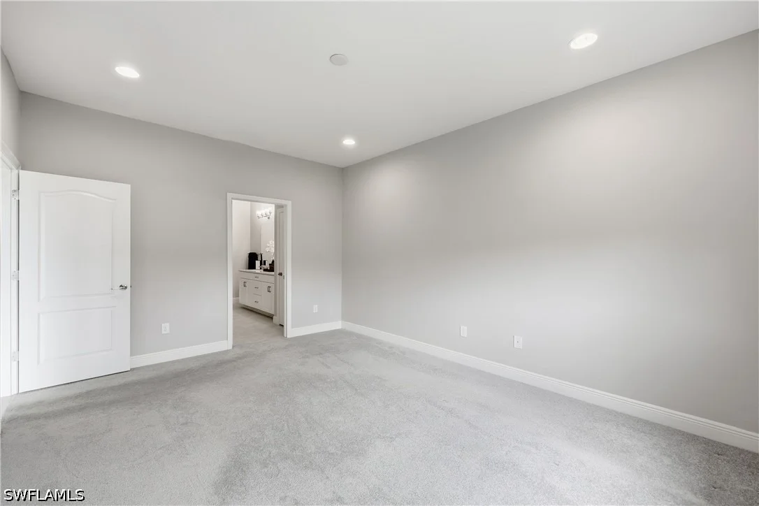 Photo of Unit 908 at 6966 Avalon Circle