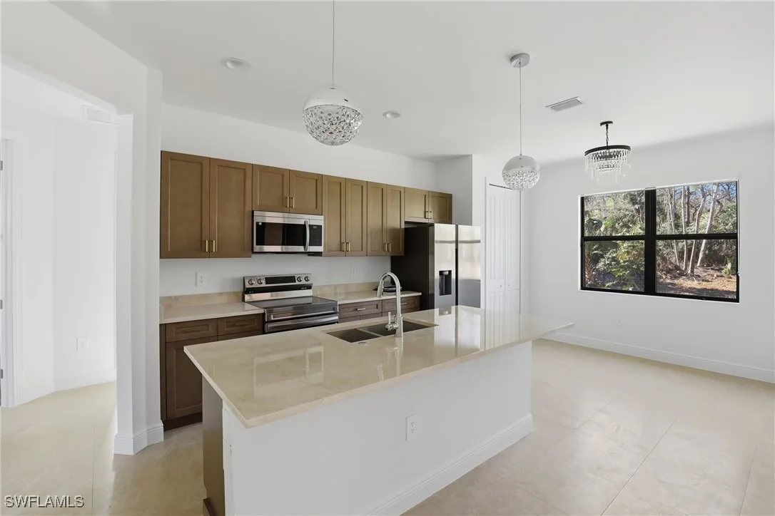 Photo of 2167 Della Drive