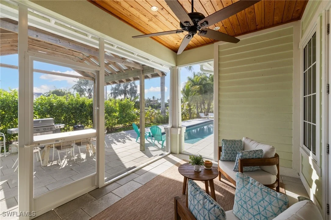 Photo of 572 7th Avenue N