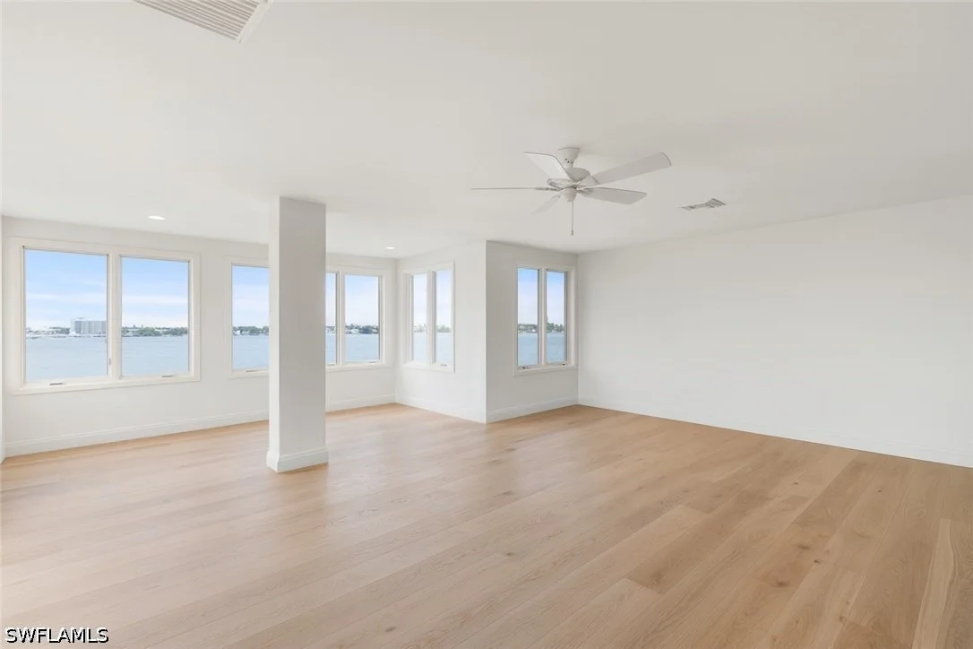 Photo of 1535 Dolphin Lane