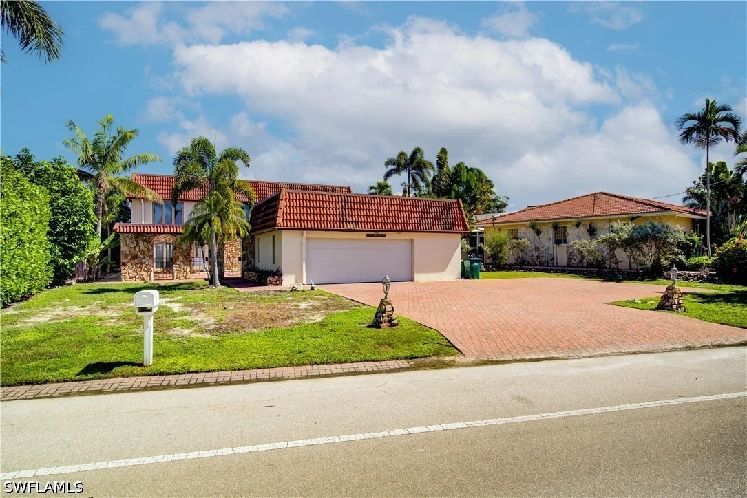 Photo of 11 Capri Boulevard