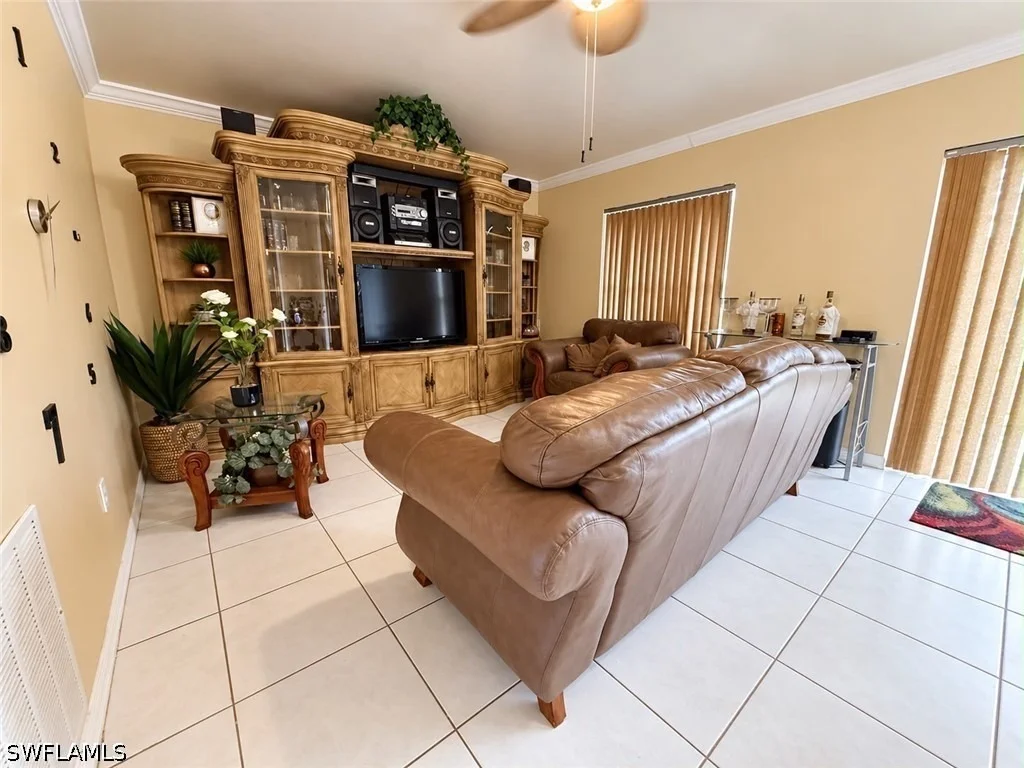 Photo of 4775 Everglades Boulevard N