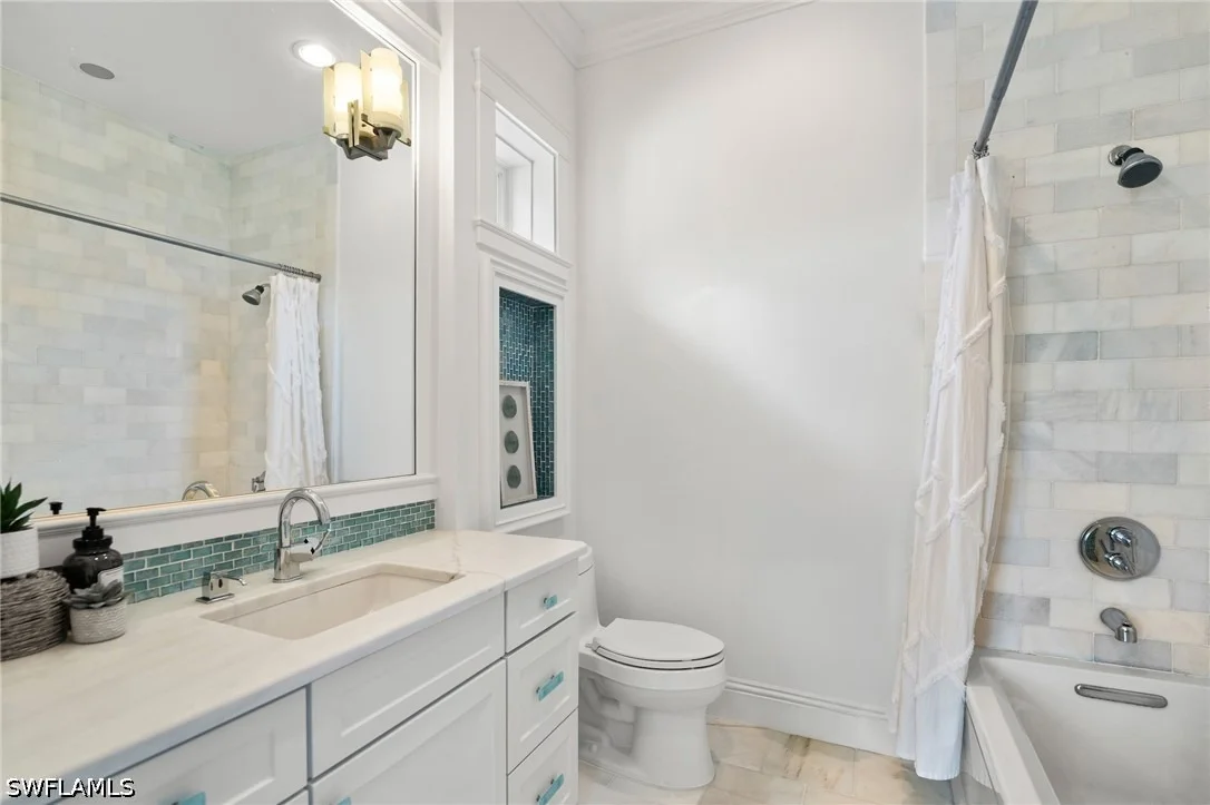 Photo of 615 Binnacle Drive