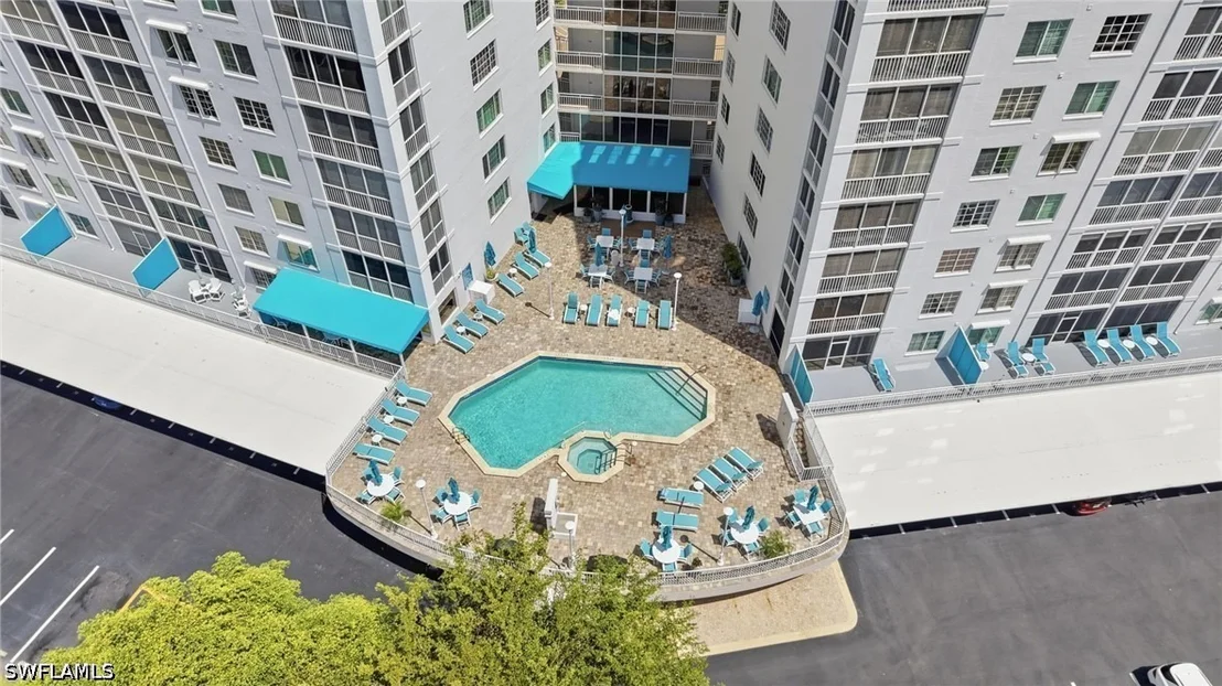 Photo of Unit 407 at 13105 Vanderbilt Drive