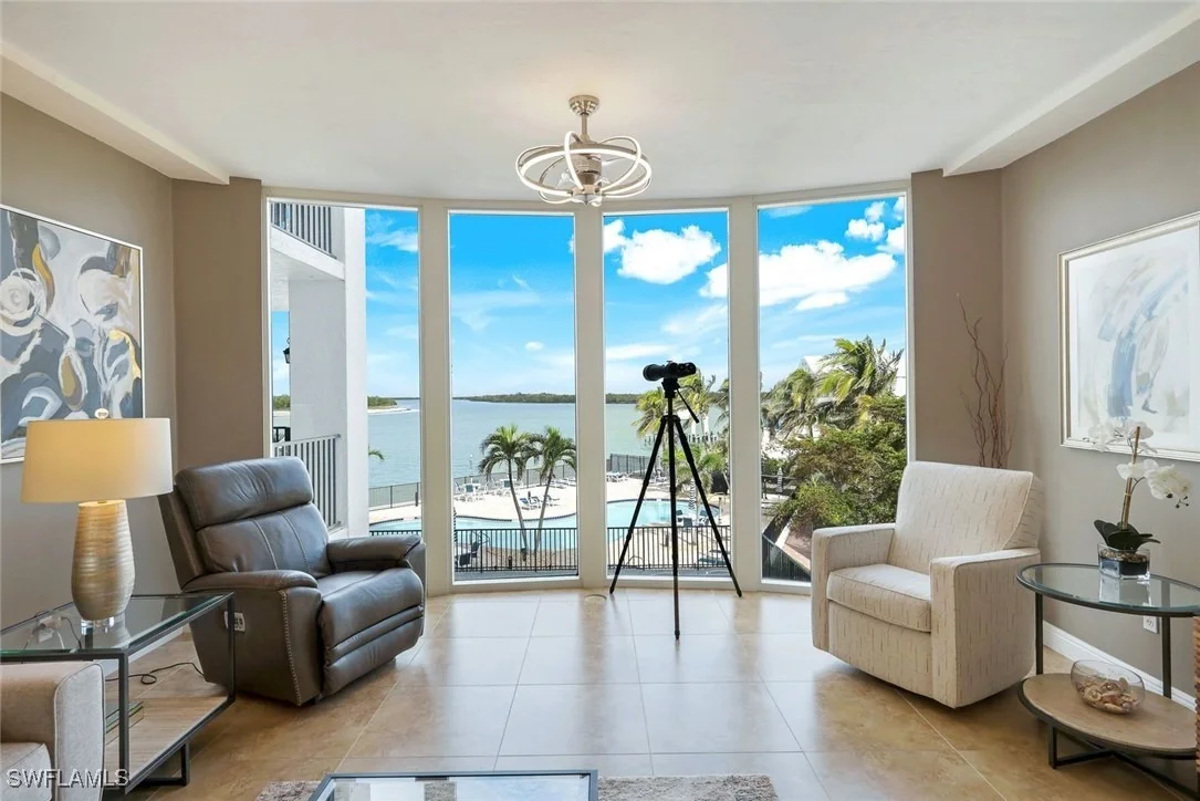 Photo of Unit 206 at 700 La Peninsula Boulevard