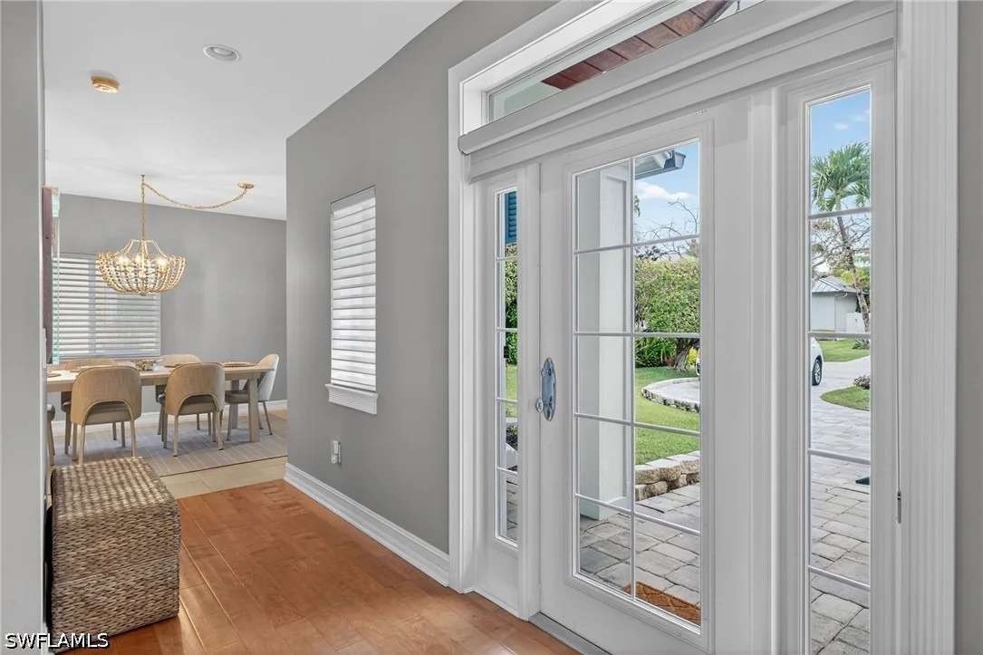 Photo of 740 5th Avenue N