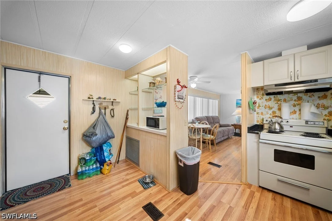 Photo of 455 Cape Florida Way