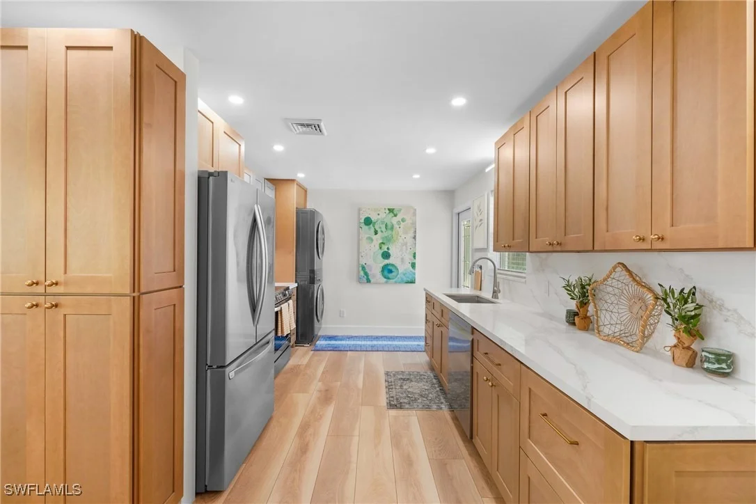 Photo of 2855 10th Street N