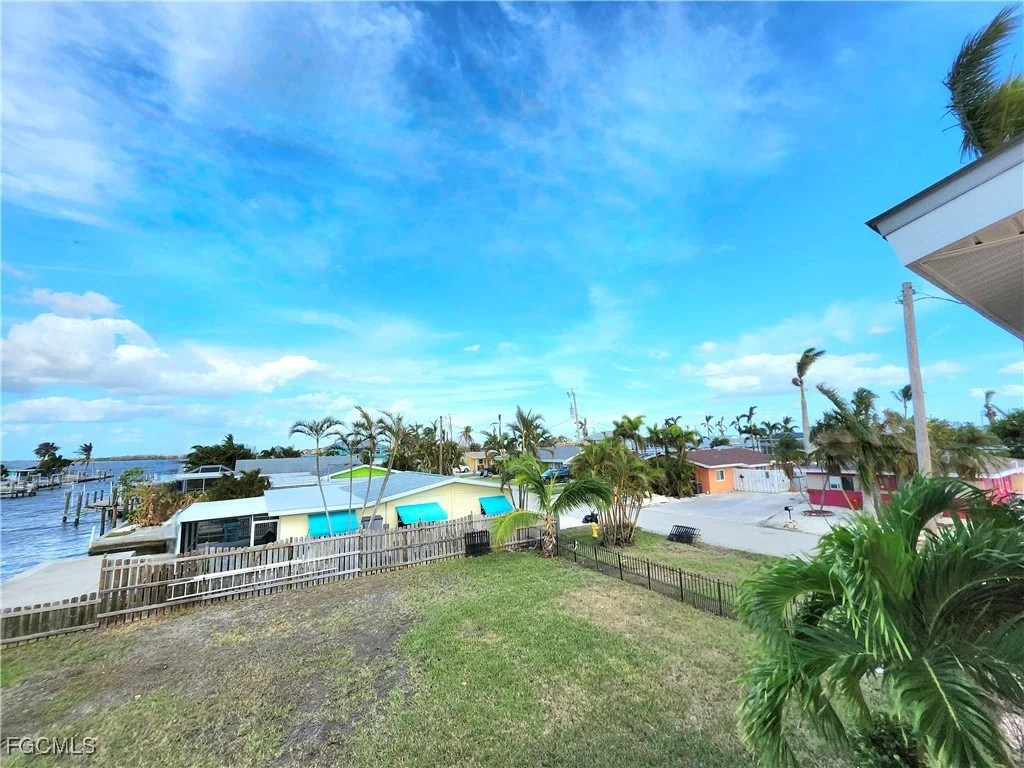 Photo of 2596 Bayshore Drive