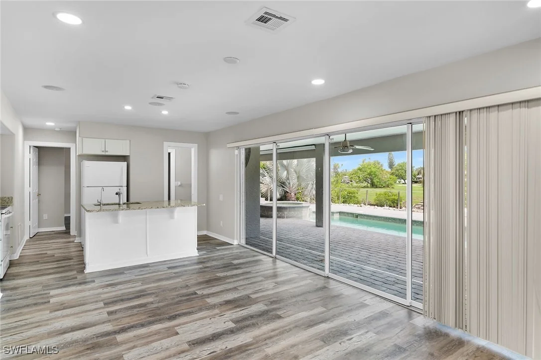 Photo of 4975 Mederia Lane