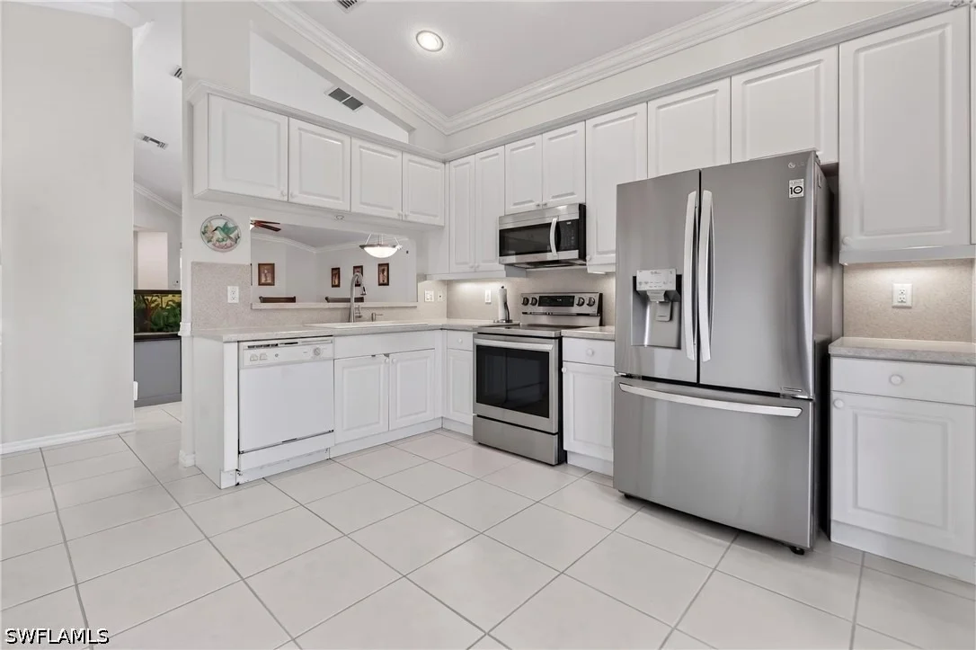 Photo of 8816 CASCADES ISLE Boulevard