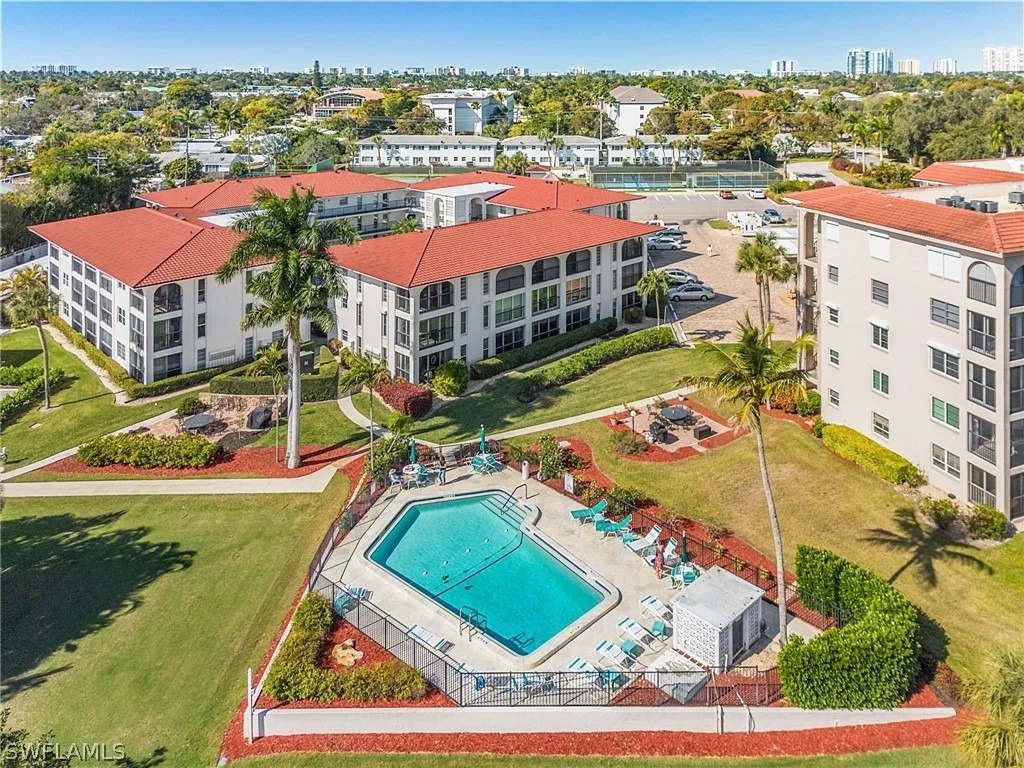 Photo of Unit 310 at 53 High Point Circle W