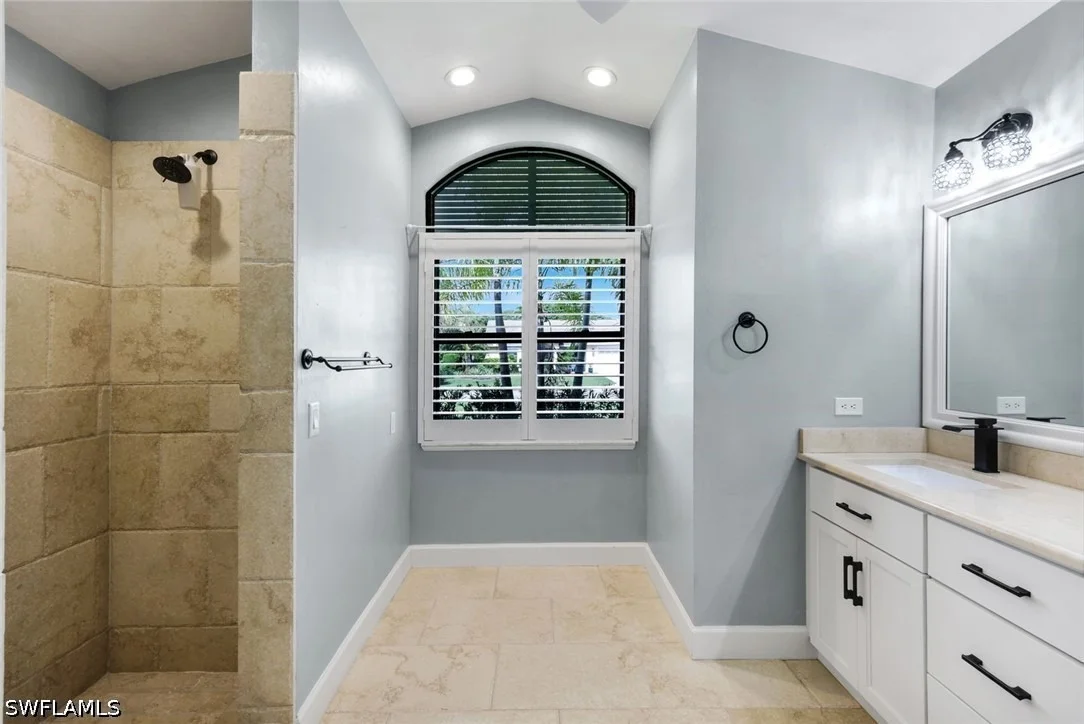 Photo of 520 Raven Way