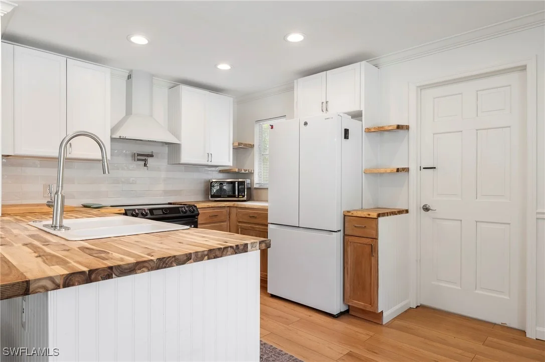 Photo of 2432 Washington Avenue
