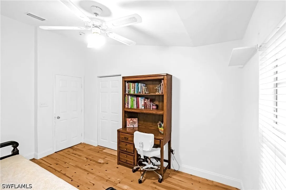 Photo of 280 14th Street SE