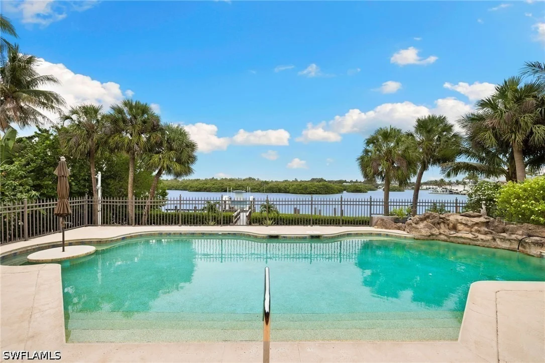 Photo of 3695 Gordon Drive