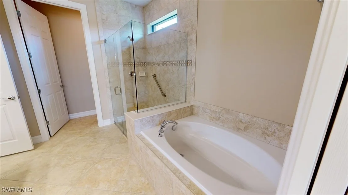 Photo of 6252 Victory Drive