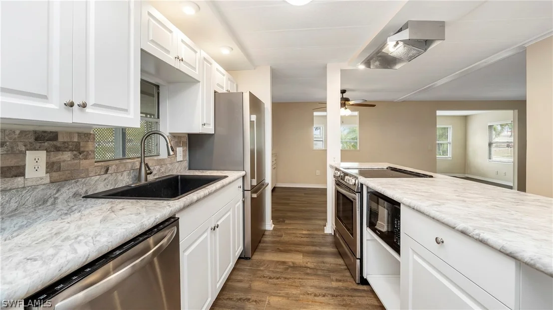 Photo of 851 Manatee Road