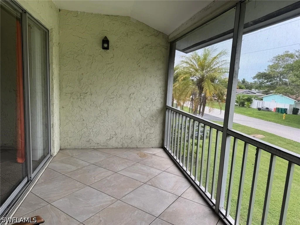 Photo of Unit 21 at 4900 Biscayne Drive