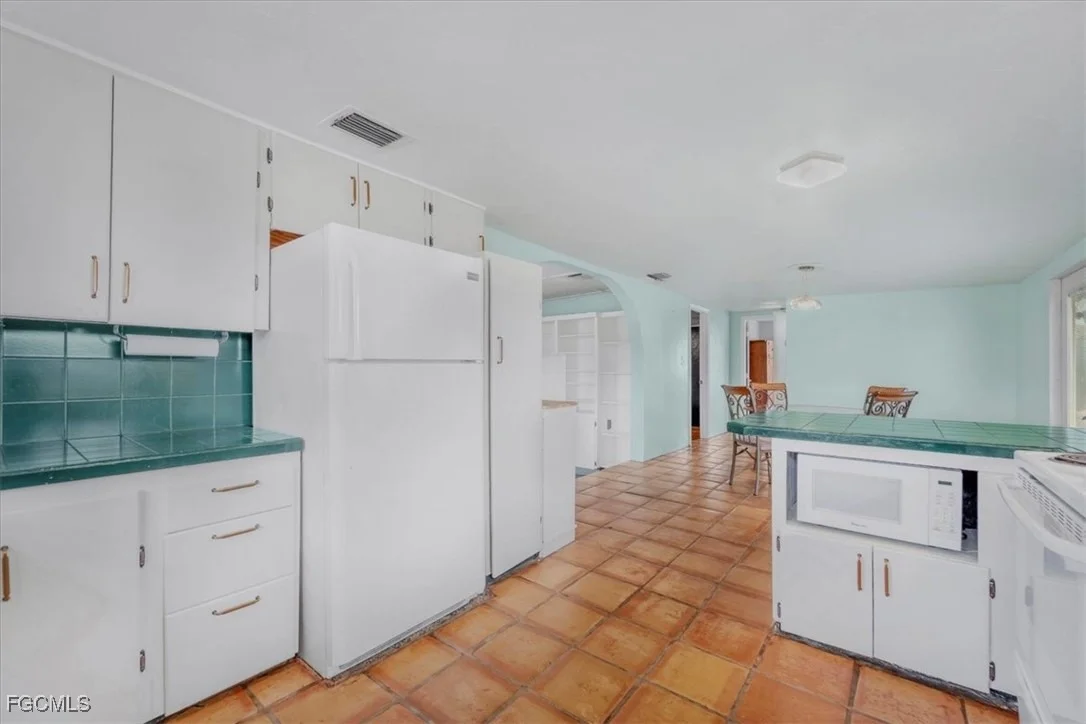 Photo of 1083 Sunset Strip