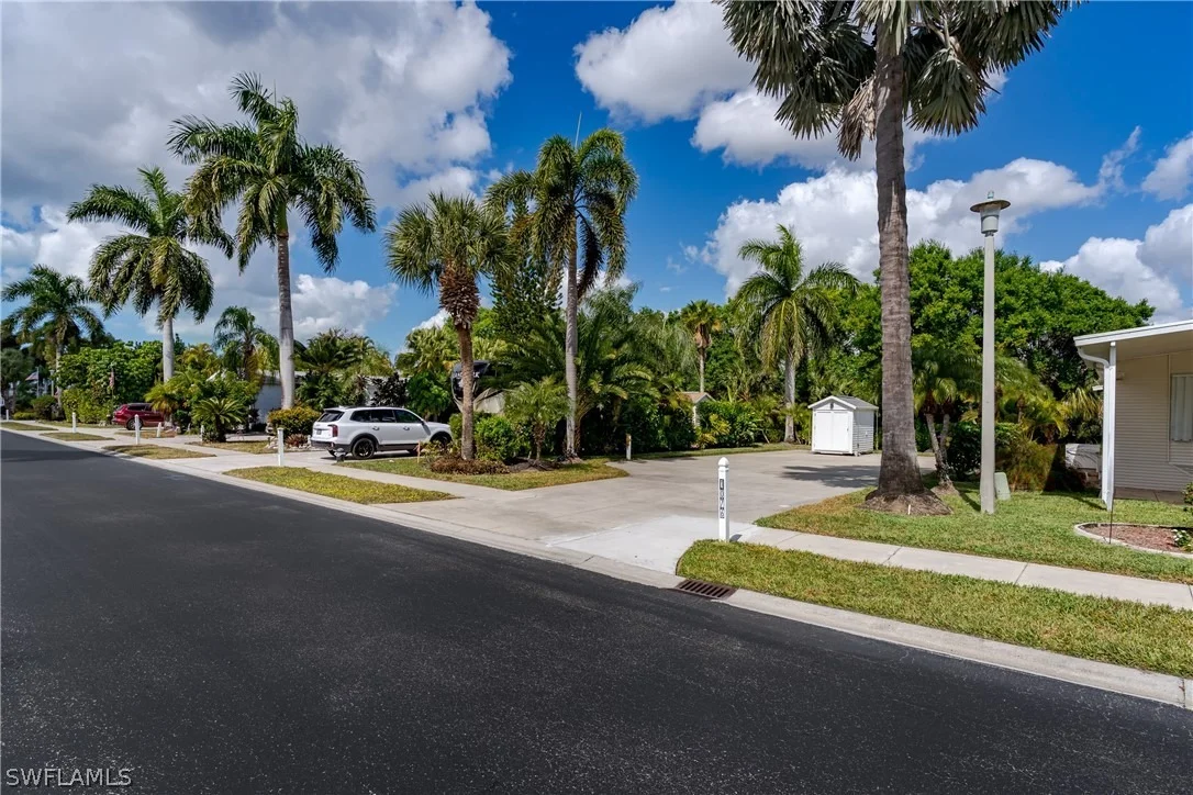 Photo of 1076 Diamond Lake Circle