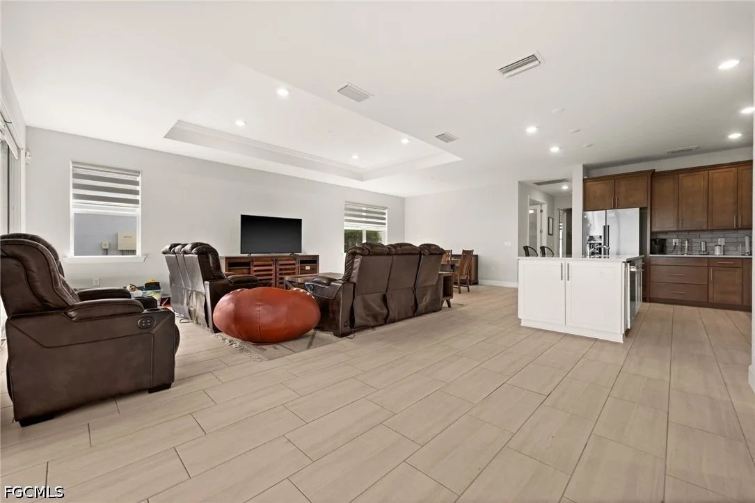 Photo of 42364 Edgewater Drive