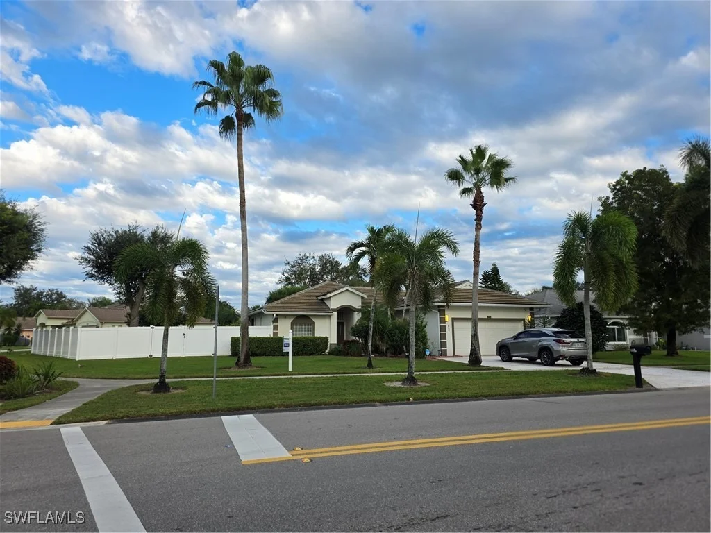 Photo of 857 Summerfield Drive
