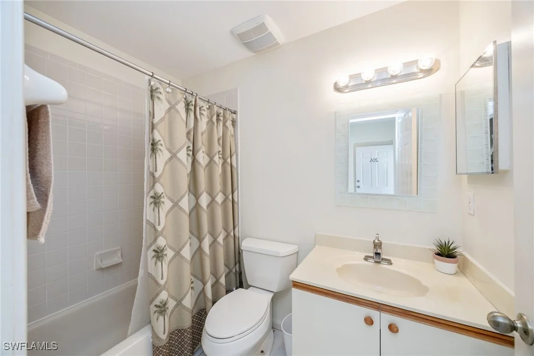 Photo of Unit A206 at 5940 Cranbrook Way