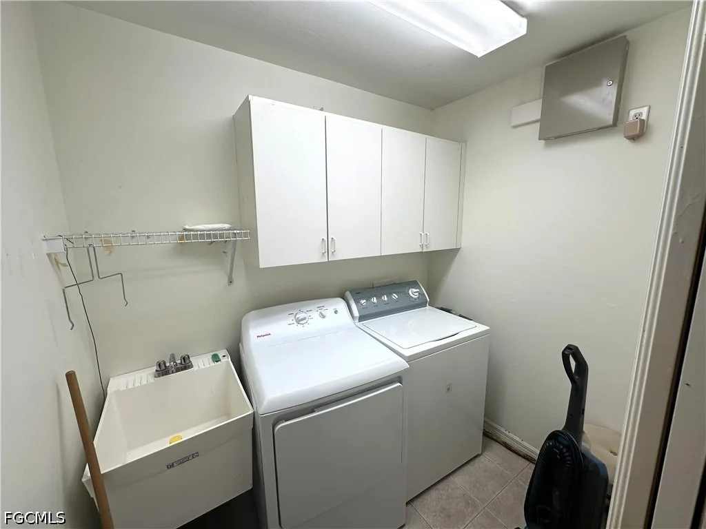 Photo of 2409 Del Ray Place