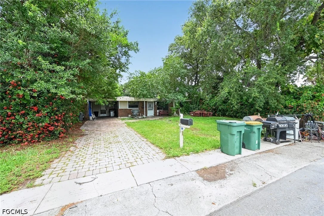 Photo of 1223 Embassy Lane