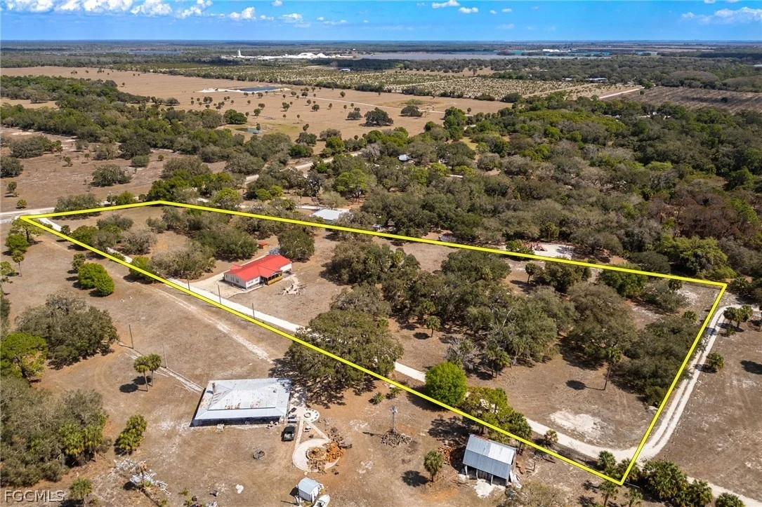 Photo of 2032 Ortona Locks Road