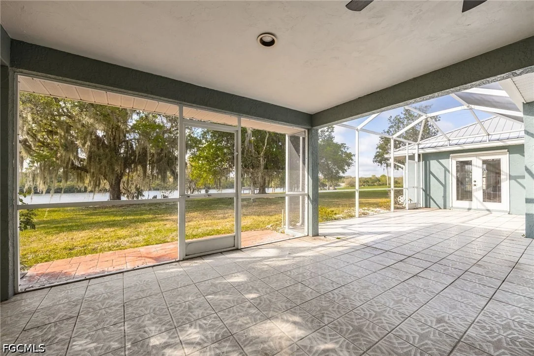 Photo of 1261 Riverbend Drive