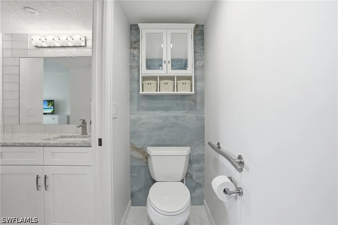 Photo of Unit 309 at 4111 Lorene Drive