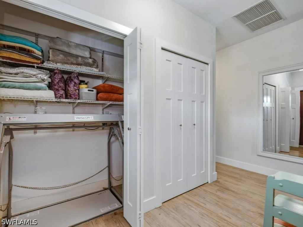 Photo of 2023 Mills Lane