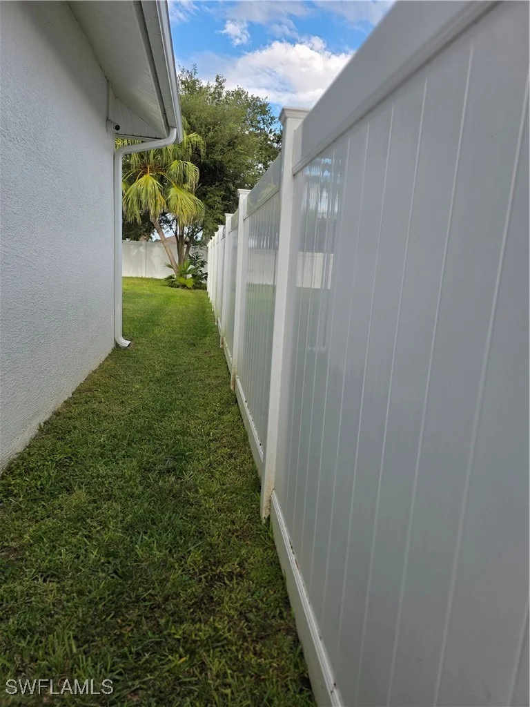 Photo of 857 Summerfield Drive
