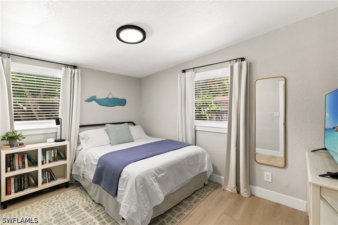 Photo of 2160 Holiday Lane