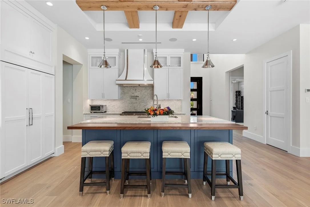 Photo of 644 W Lake Drive