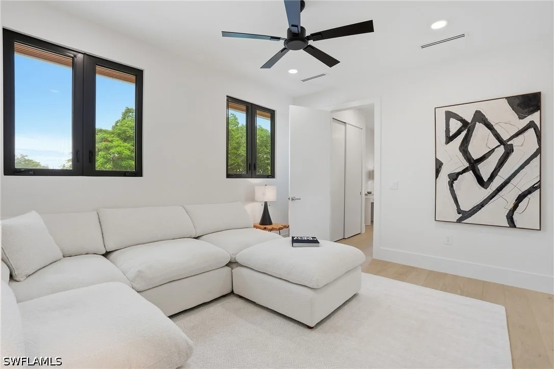 Photo of 1150 8th Terrace N