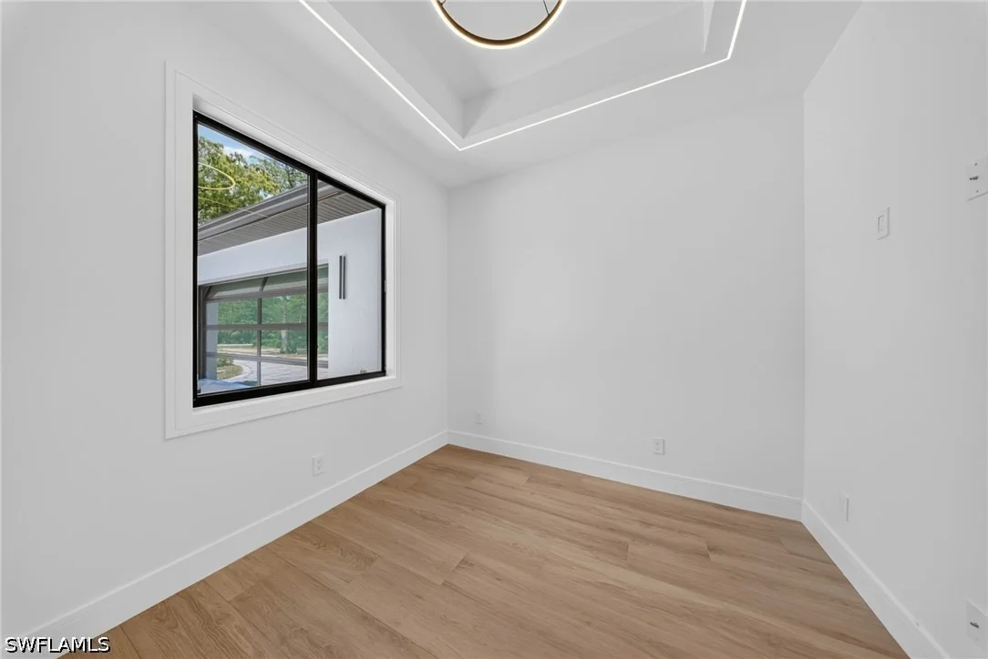 Photo of 533 6th Street SE