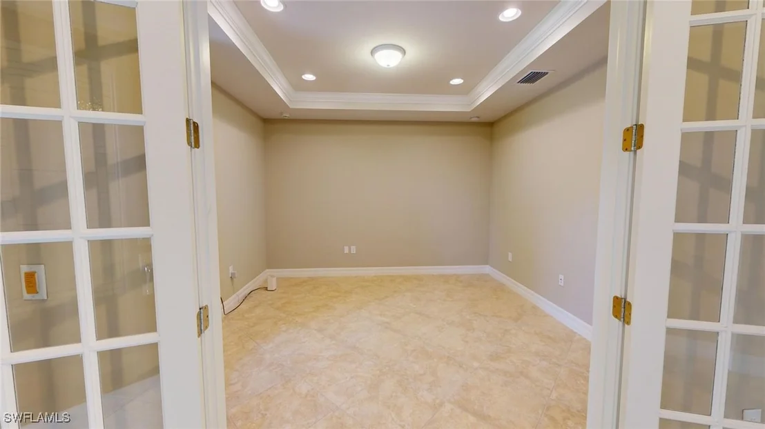 Photo of 6252 Victory Drive