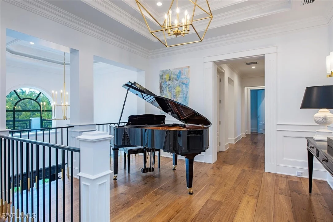 Photo of 140 3rd Avenue S