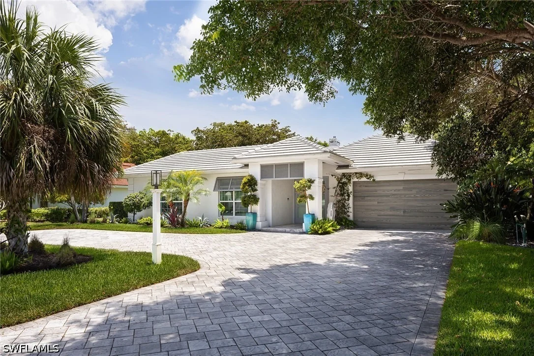 Photo of 2036 Laguna Way