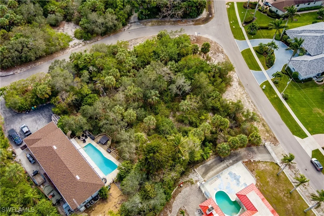 Photo of 889 Scott Drive