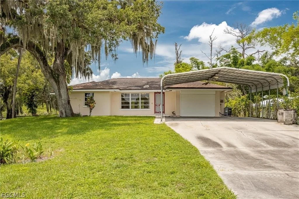Photo of 2030 Fort Denaud Road