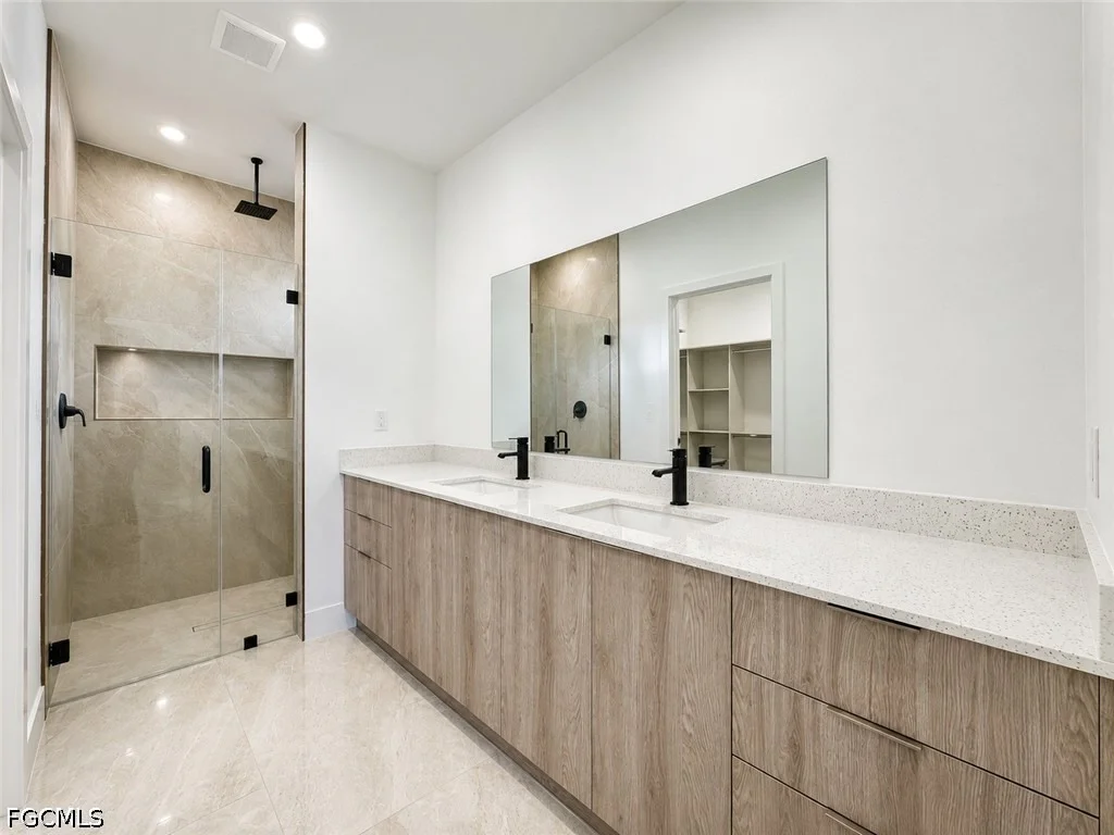 Photo of 7004 ALPINE Court