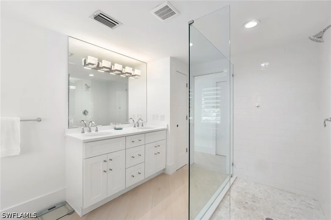 Photo of 2180 Harbor Lane