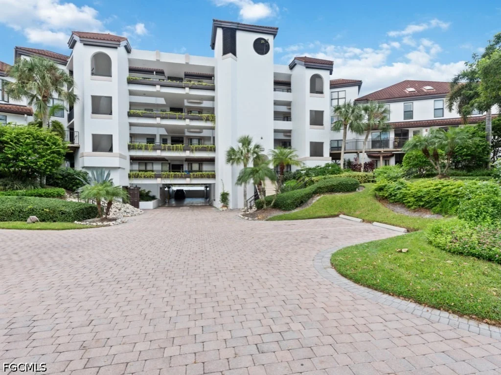 Photo of Unit 232 at 232 La Peninsula Boulevard