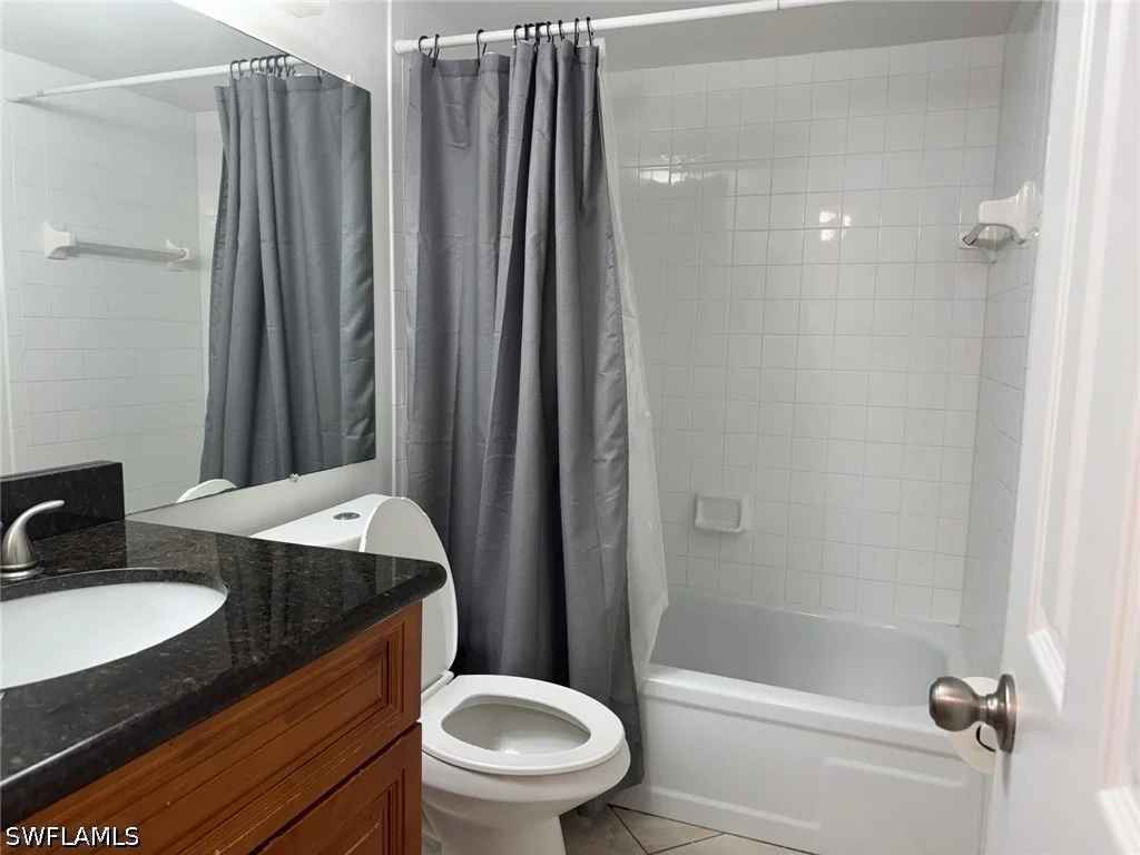 Photo of Unit 21 at 4900 Biscayne Drive