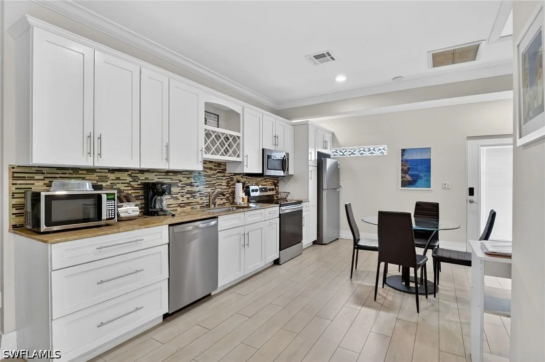 Photo of 533 98th Avenue N