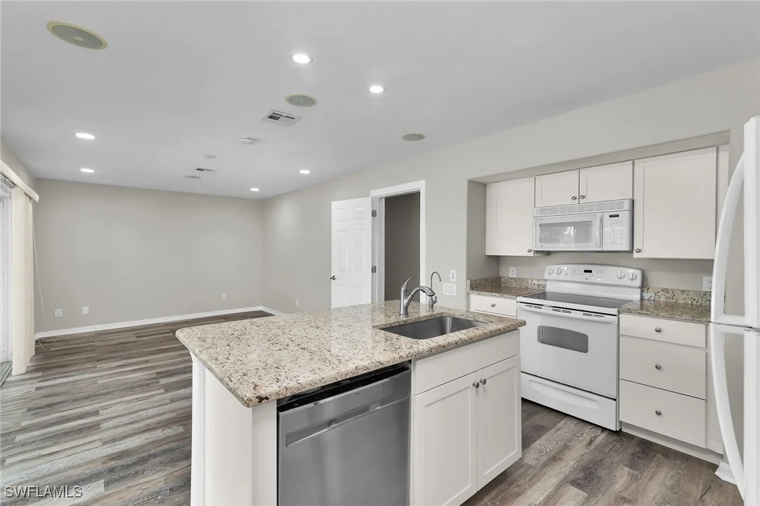 Photo of 4975 Mederia Lane